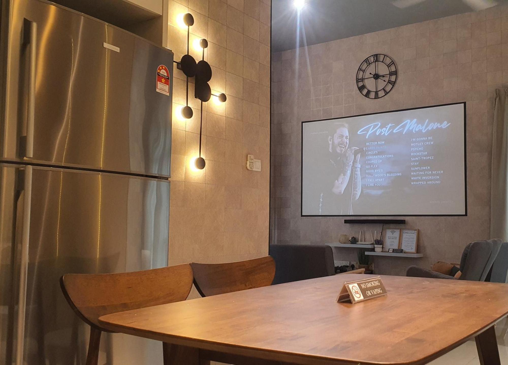 Apartemen Cozy Modern Mount Austin Jb Miko *