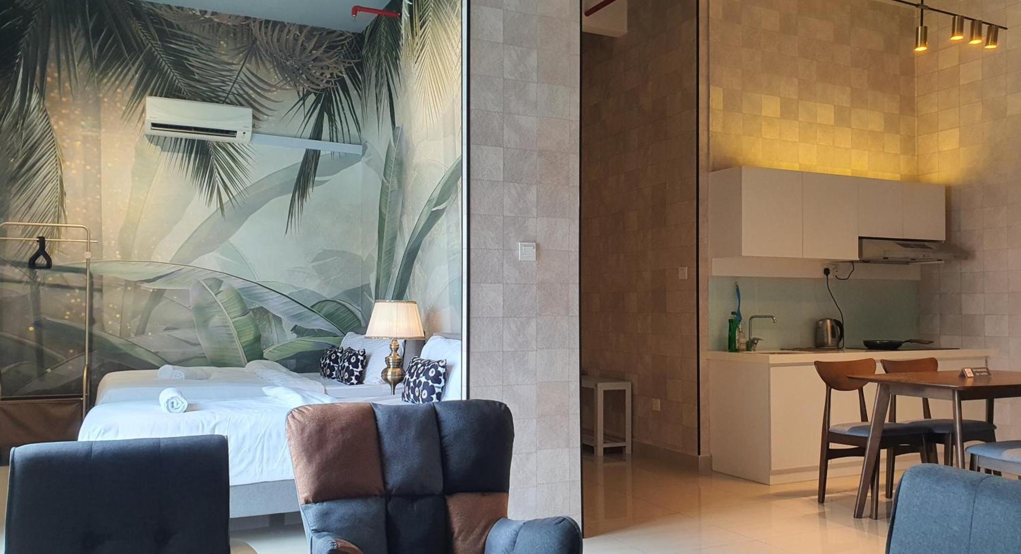 Cozy Modern Mount Austin Jb Miko