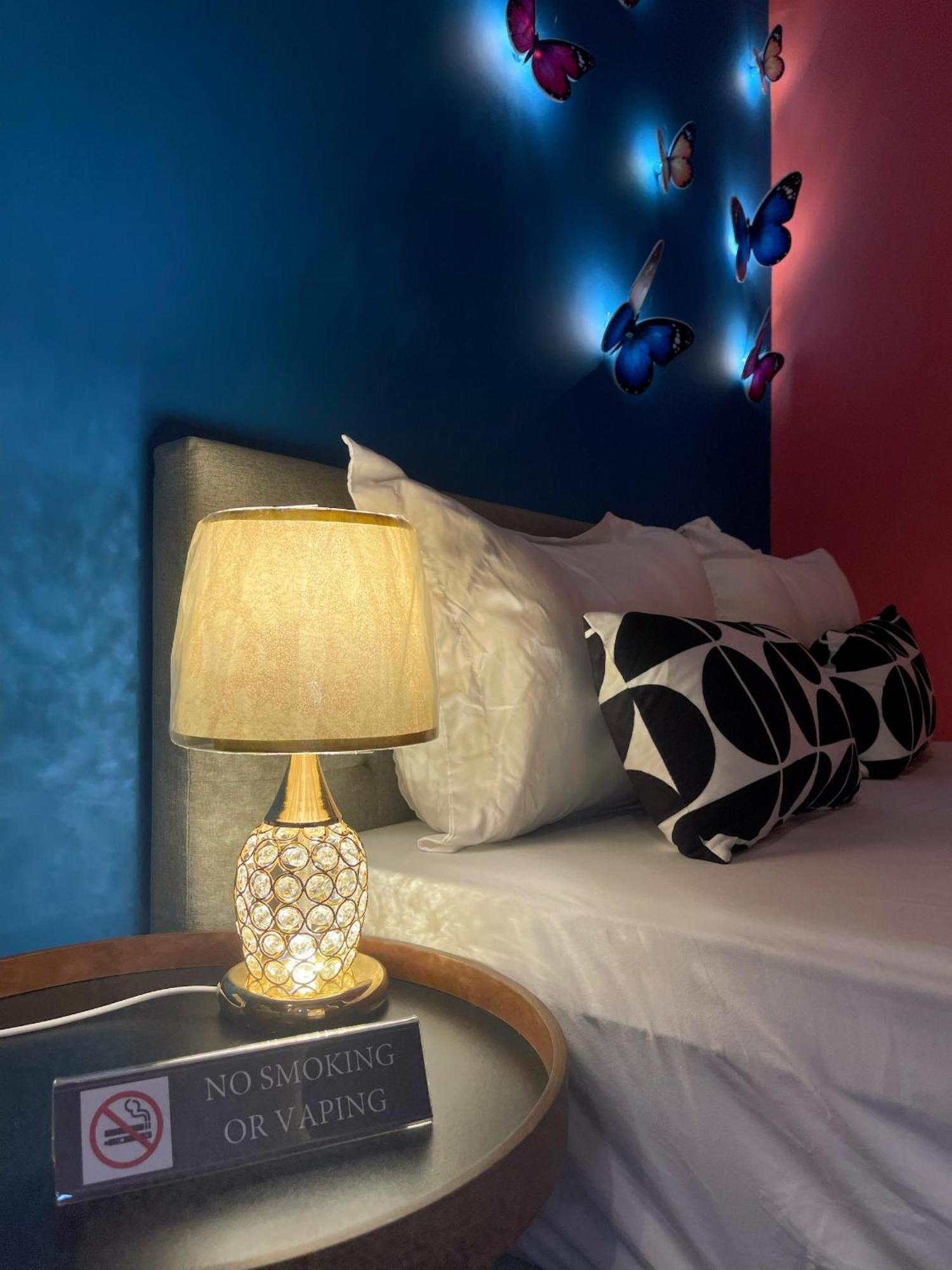 Cozy Modern Mount Austin Jb Miko