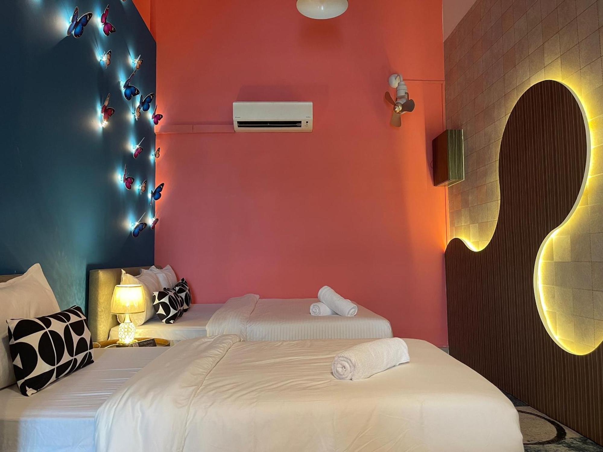 Apartemen Cozy Modern Mount Austin Jb Miko *
