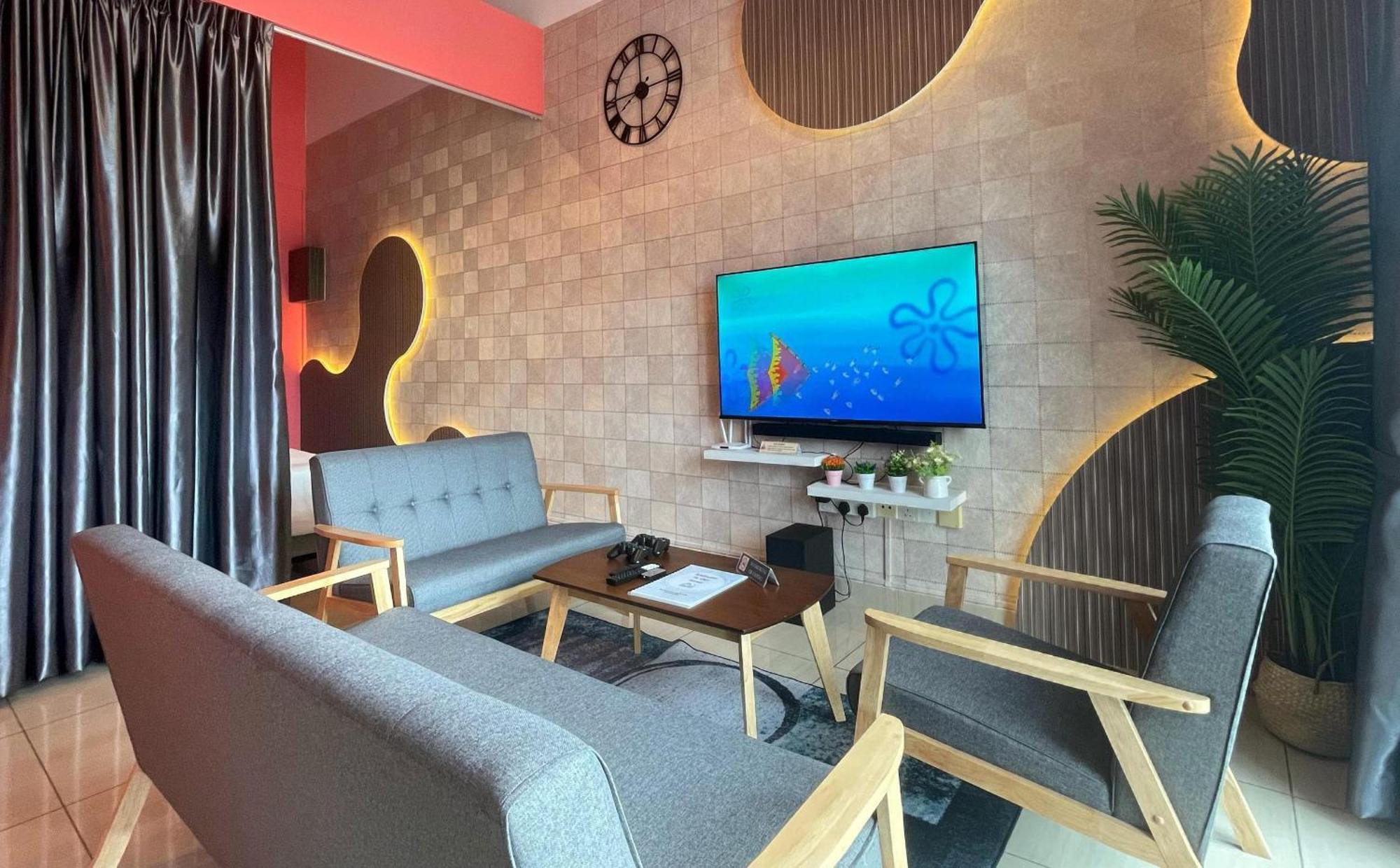 Cozy Modern Mount Austin Jb Miko Apartemen